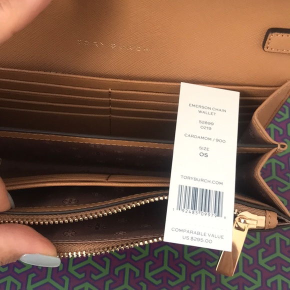New authentic Tory Burch Emerson Chain Wallet - Picture 5 of 5
